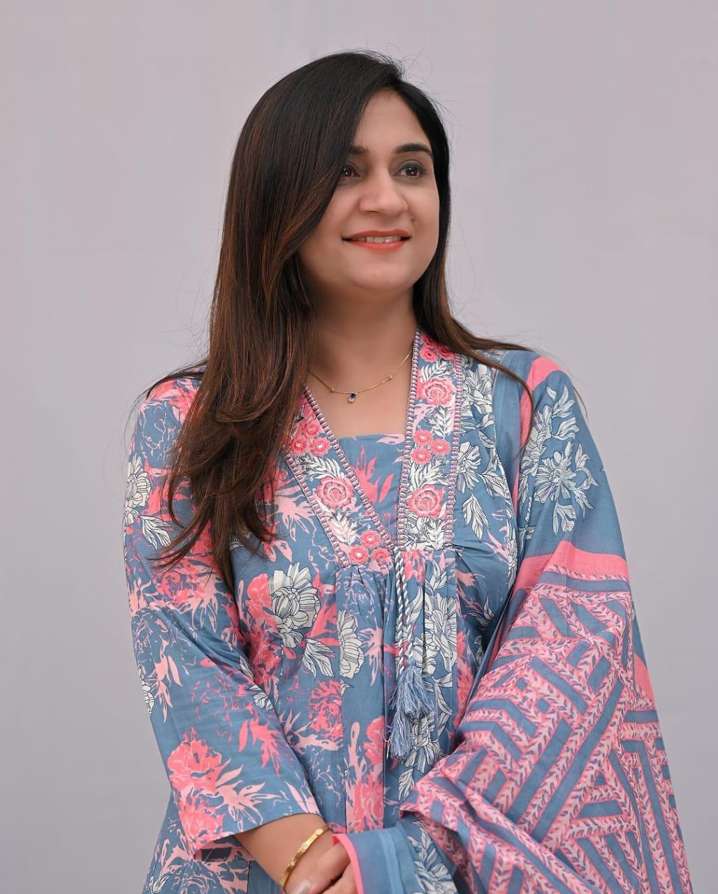 Vibrant Floral Print Kurta Pant