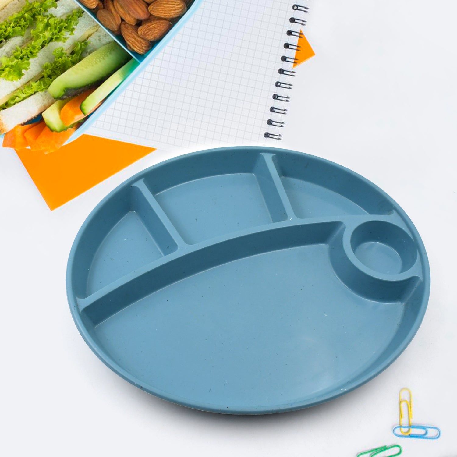 5577 Plastic Food Plates Biodegradable 5 Compartment Plate With Spoon For Food Snacks Nuts Desserts Plates For Kidsreusable Plates For Outdoor Camping Bpa-free(1 Pc)