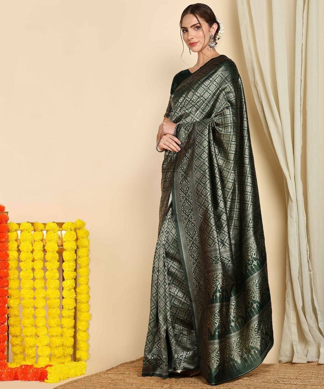 Banarasi Soft Silk Saree with Intricate Patterns and Breathtaking Pallu