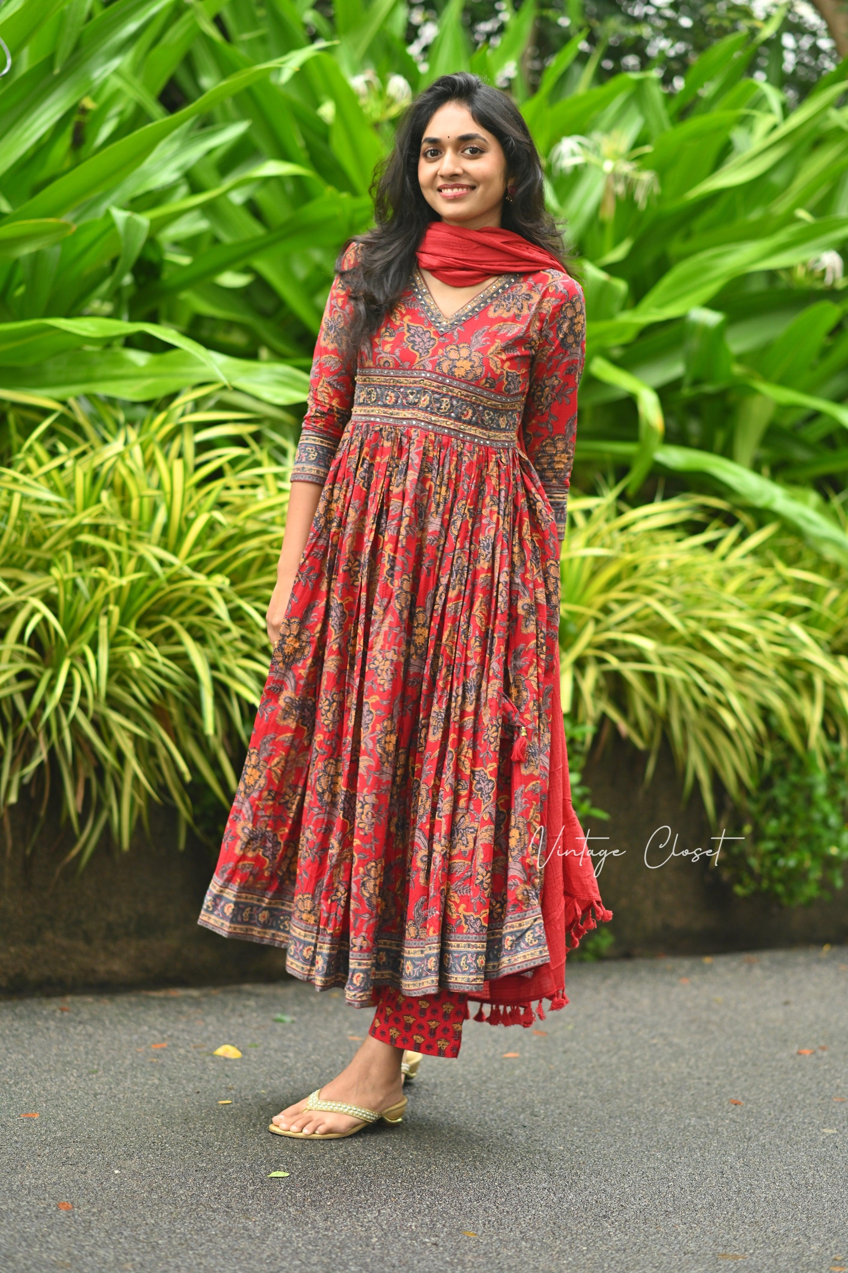 TrendBuy New Anarkali Kurta Set in Saganeri Print with Modern Style