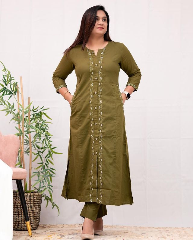 Beautiful Embroidery Work Kurta Set