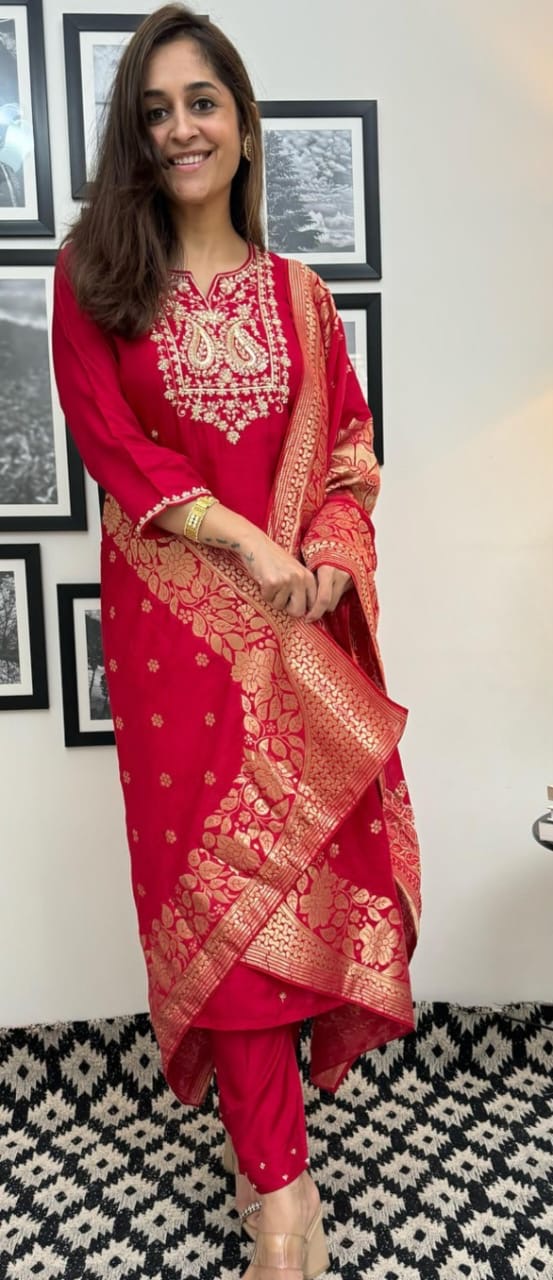 PURE ORIGINAL CHANDERI JACQUARD (BANARASI ) DUPPTA