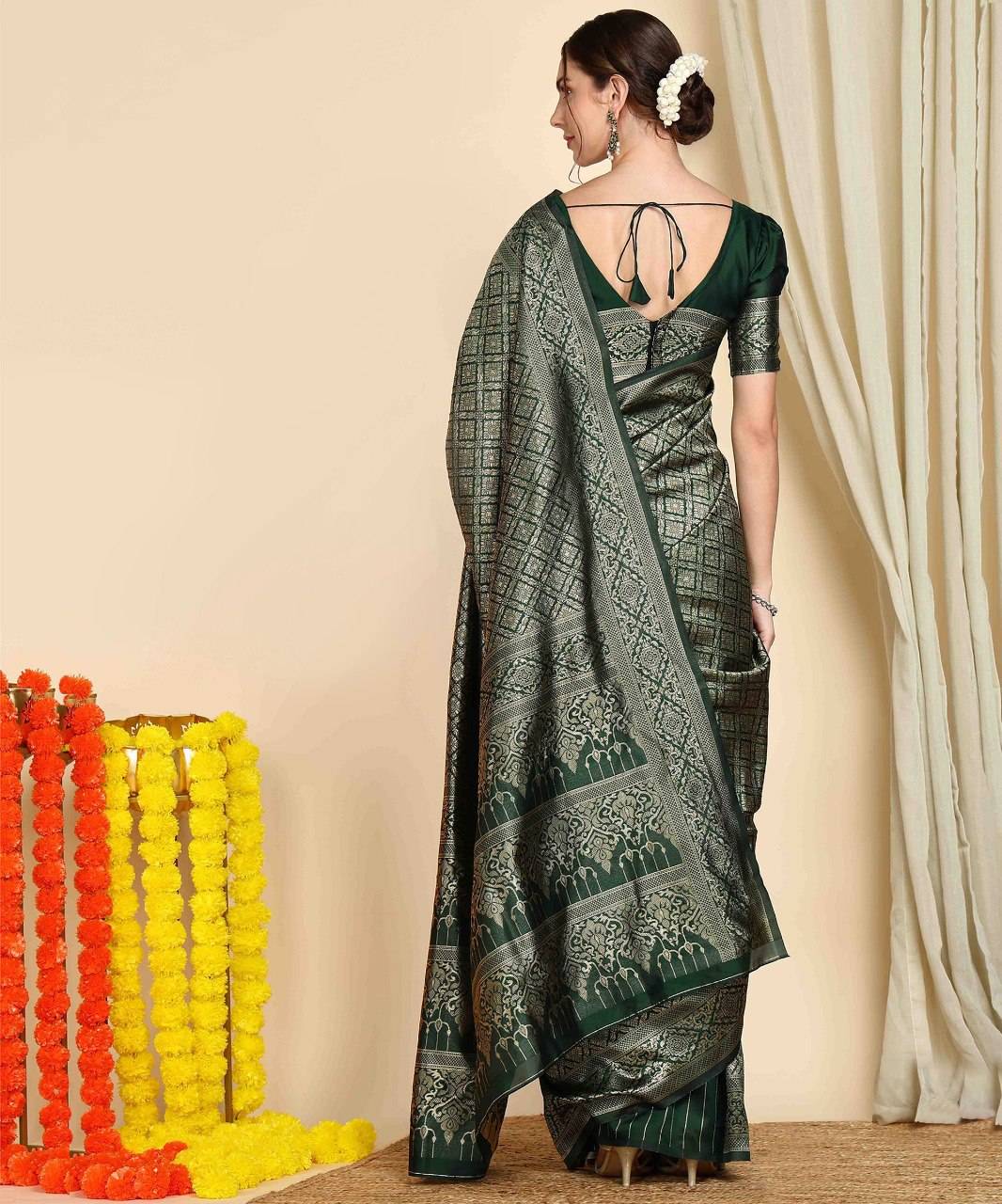 Banarasi Soft Silk Saree with Intricate Patterns and Breathtaking Pallu