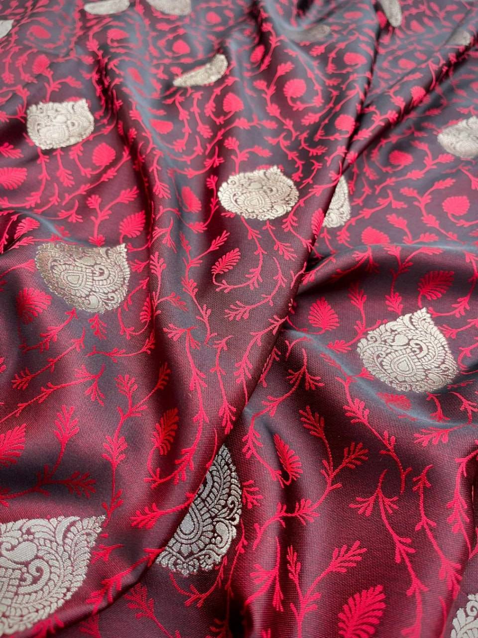 Banarasi Pattern Soft Silk Saree