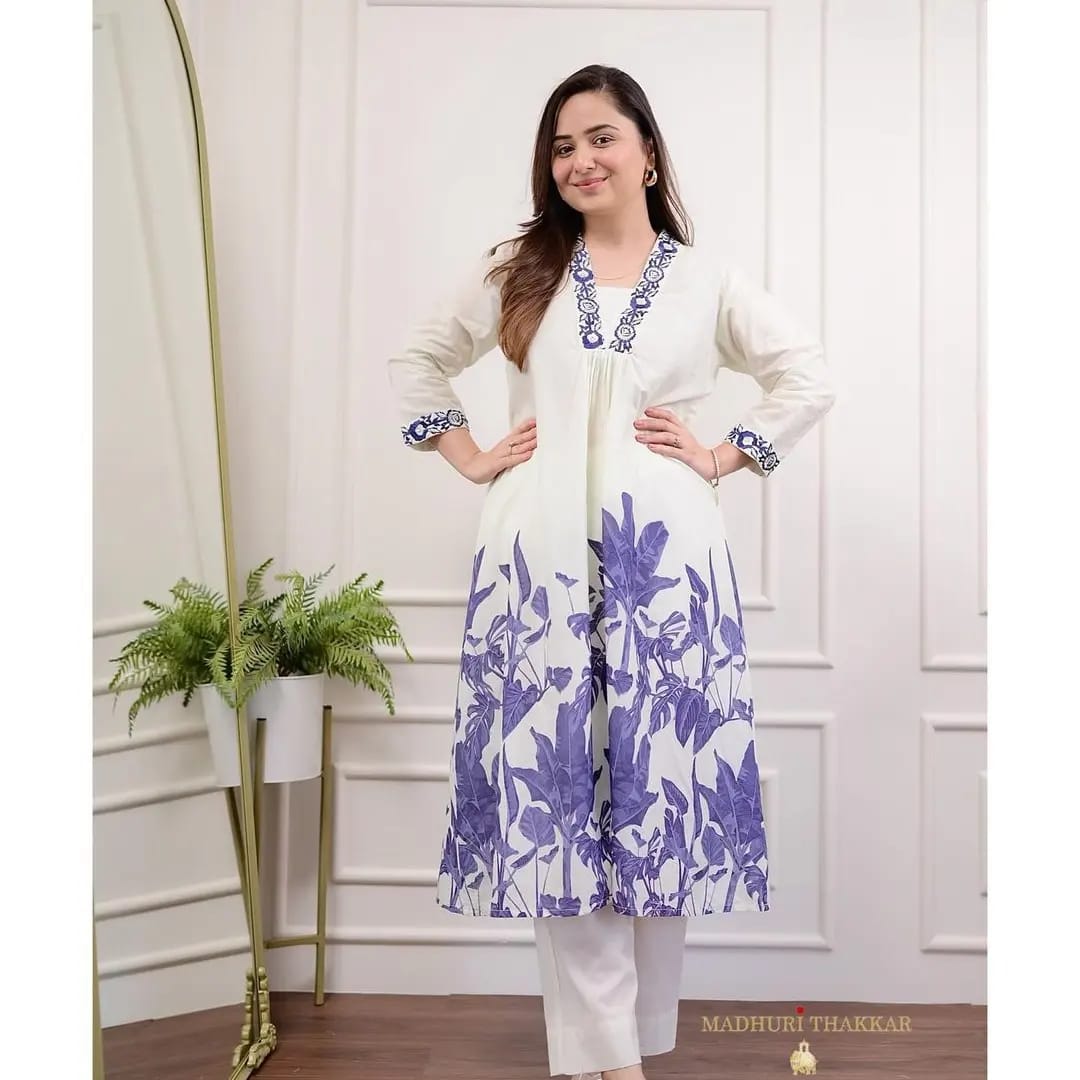 Women Cotton White Kurta Pant Set – Elegant & Comfortable Traditional Outfit