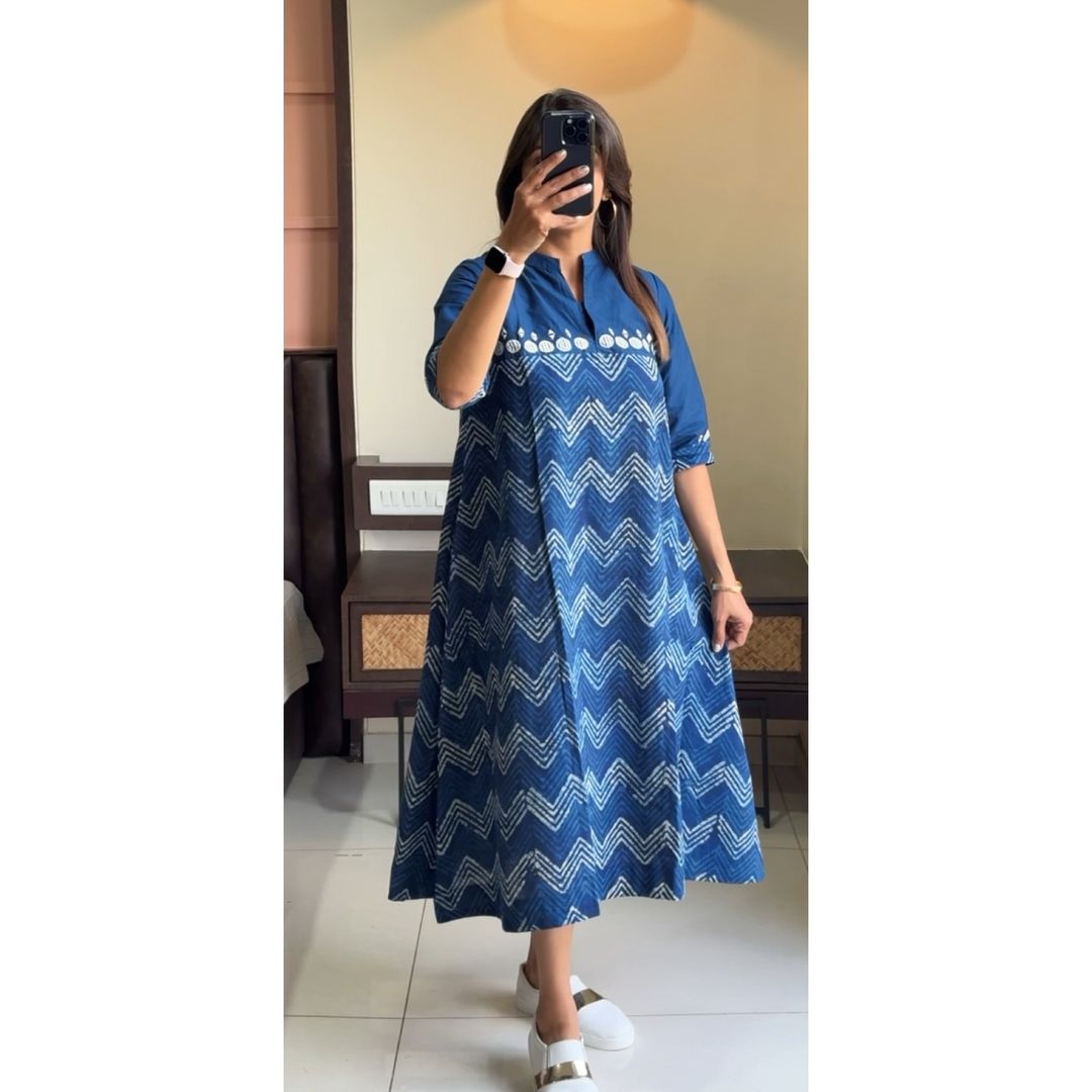 Women Blue Wave Cotton Middi Gown – Stylish Printed Dress for Women