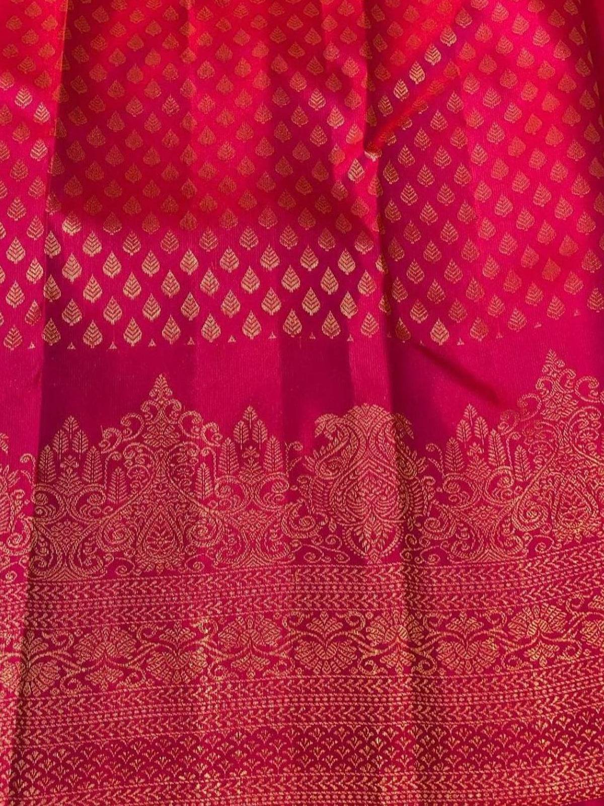 Banarasi Soft Silk Saree with Intricate Patterns and Breathtaking Pallu