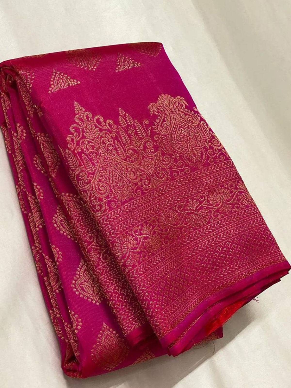 Banarasi Soft Silk Saree with Intricate Patterns and Breathtaking Pallu