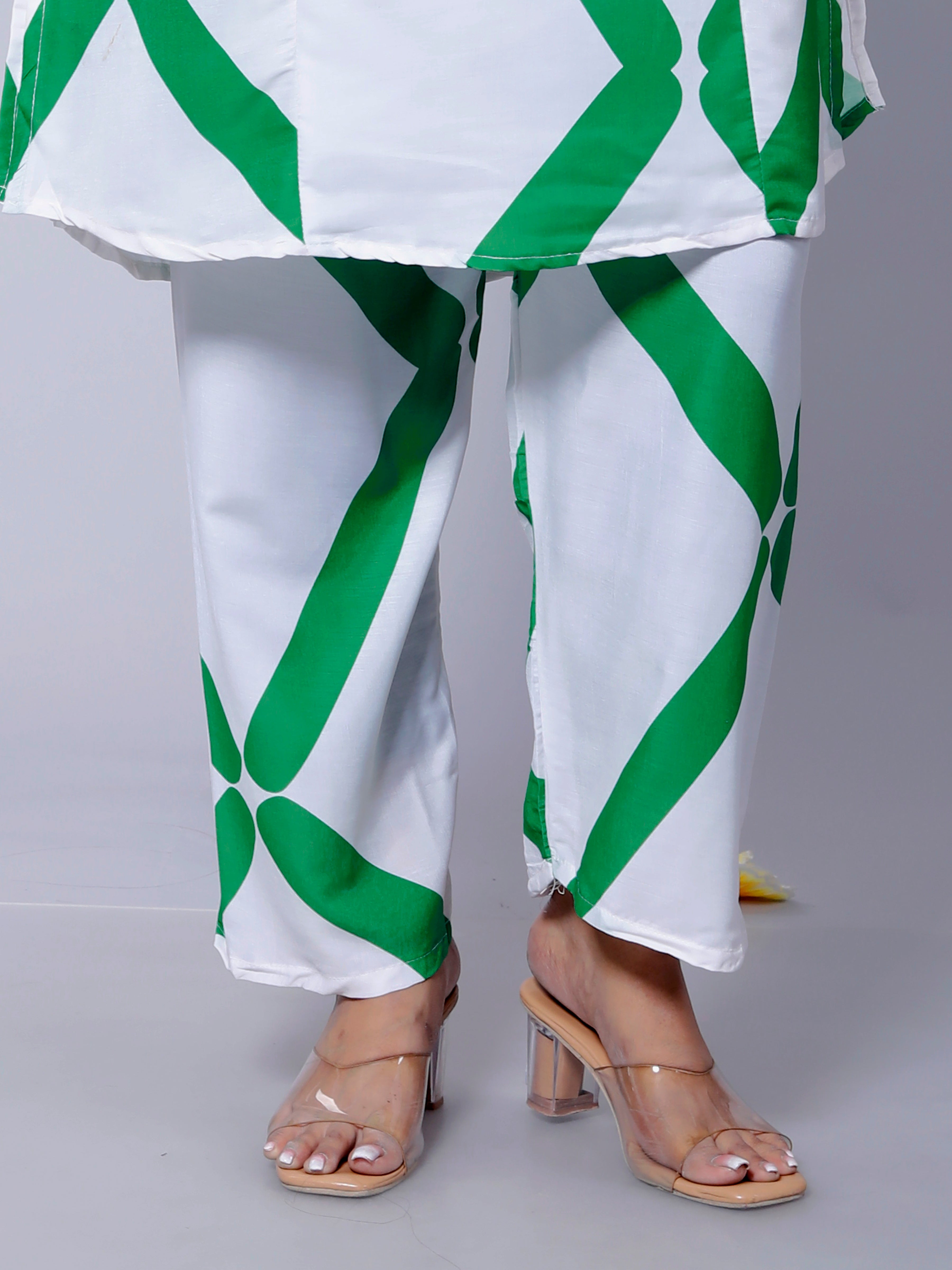 Green Clamp Party Co-Ord Set D01195 – Stylish Muslin Cotton Two-Piece Outfit