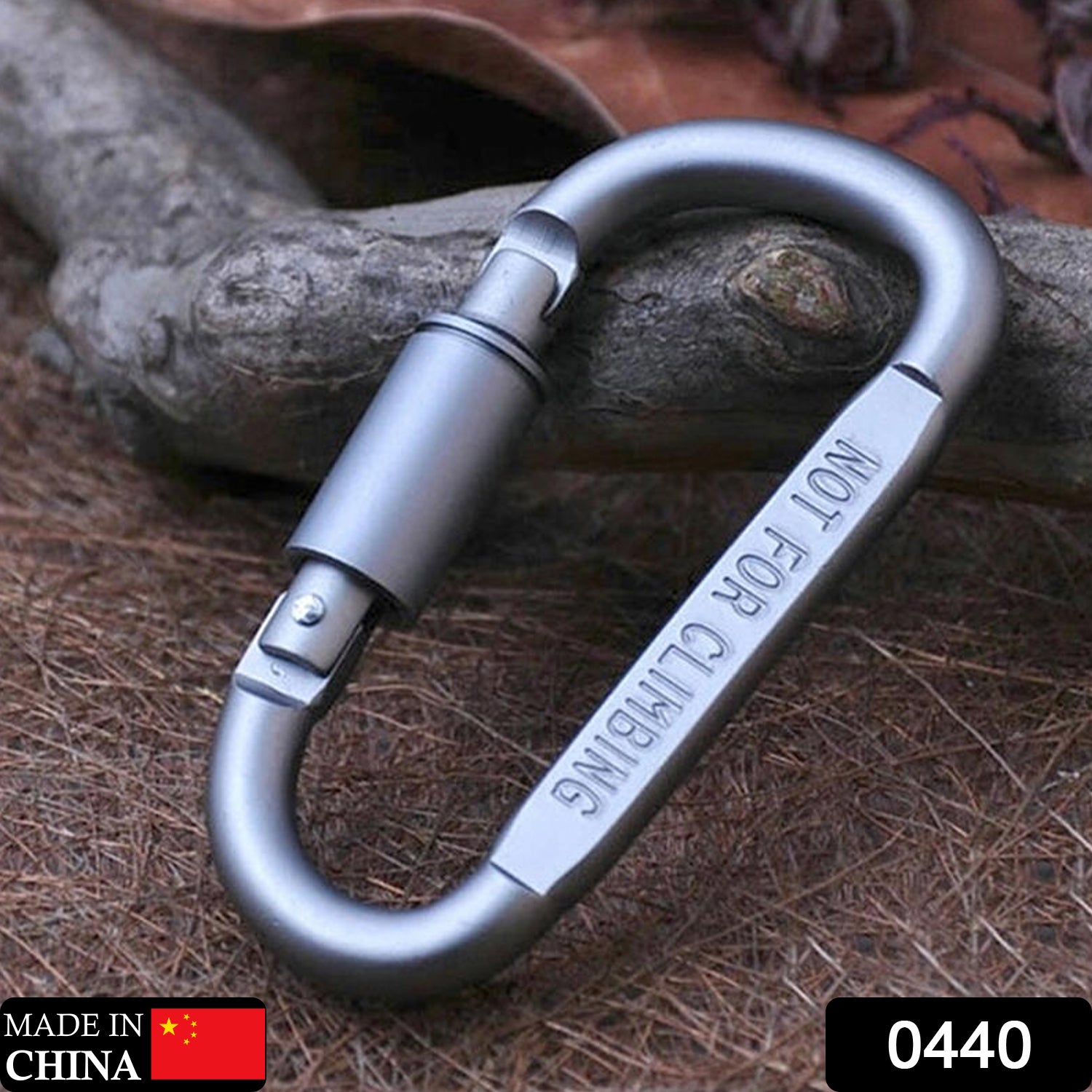 0440 Camping Equipment Aluminum Carabiner Hunting Survival Kit Lock Mountain Travel Accessories ( 1 Pc )