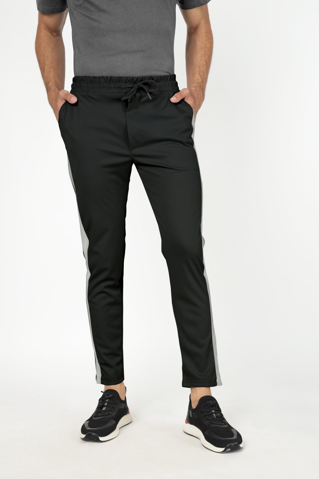 Skinny trousers with side stripe