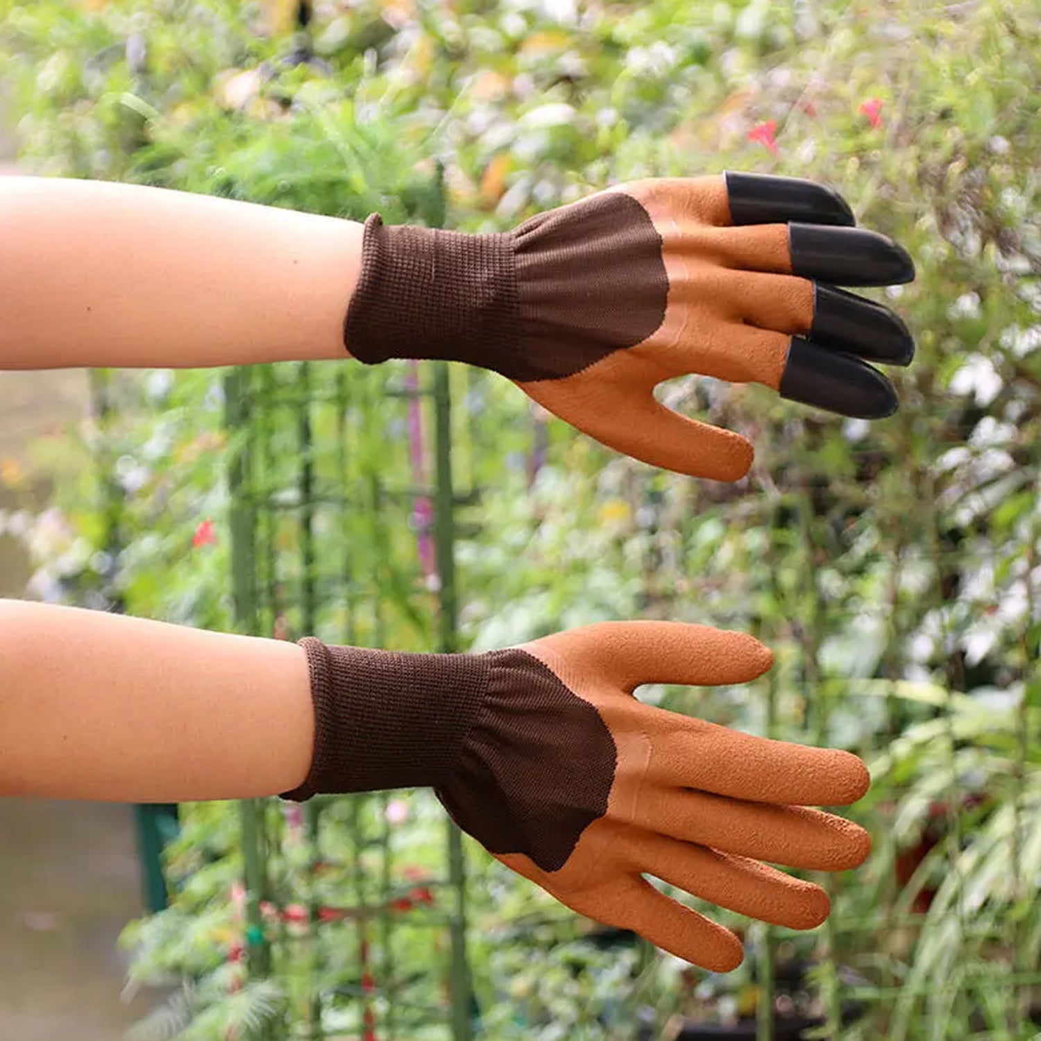 Garden Farming Gloves With Hand Fingertips Plastic Claws (1 Pair)