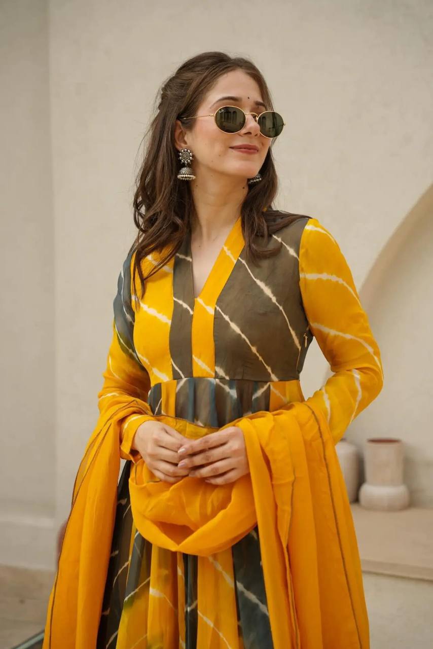 Vrinda Leheriya Suit Set in Luxurious Georgette - Yellow & Dark Grey Yellow