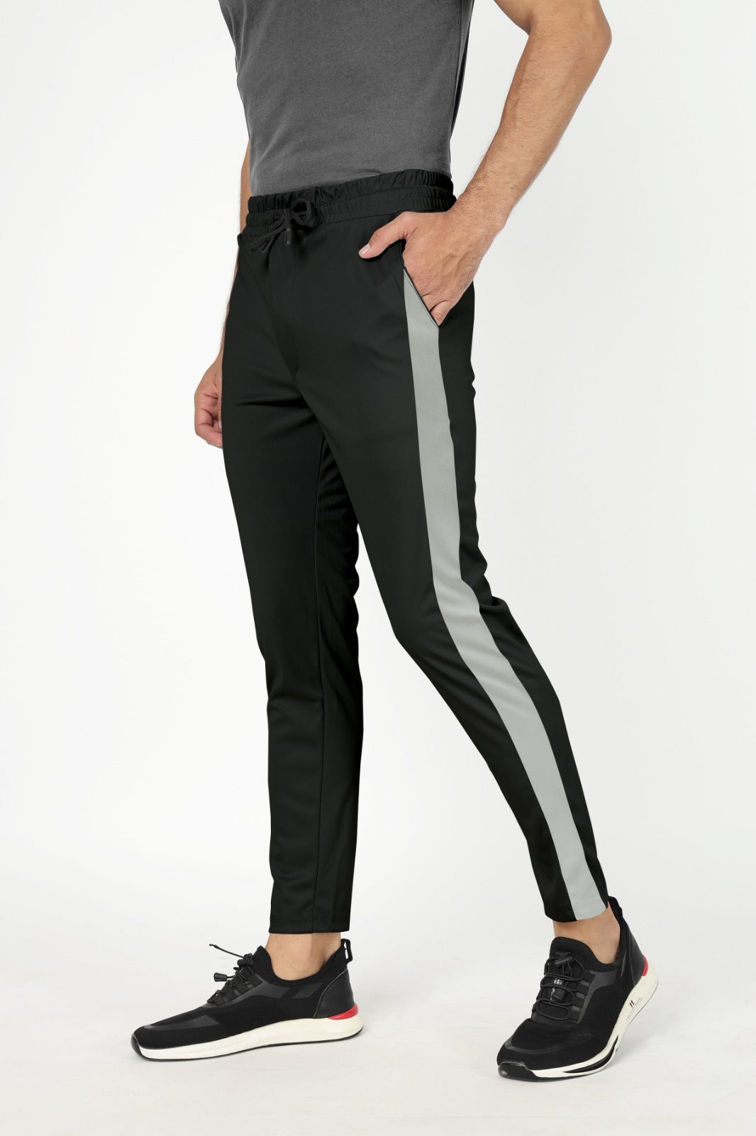 Skinny trousers with side stripe