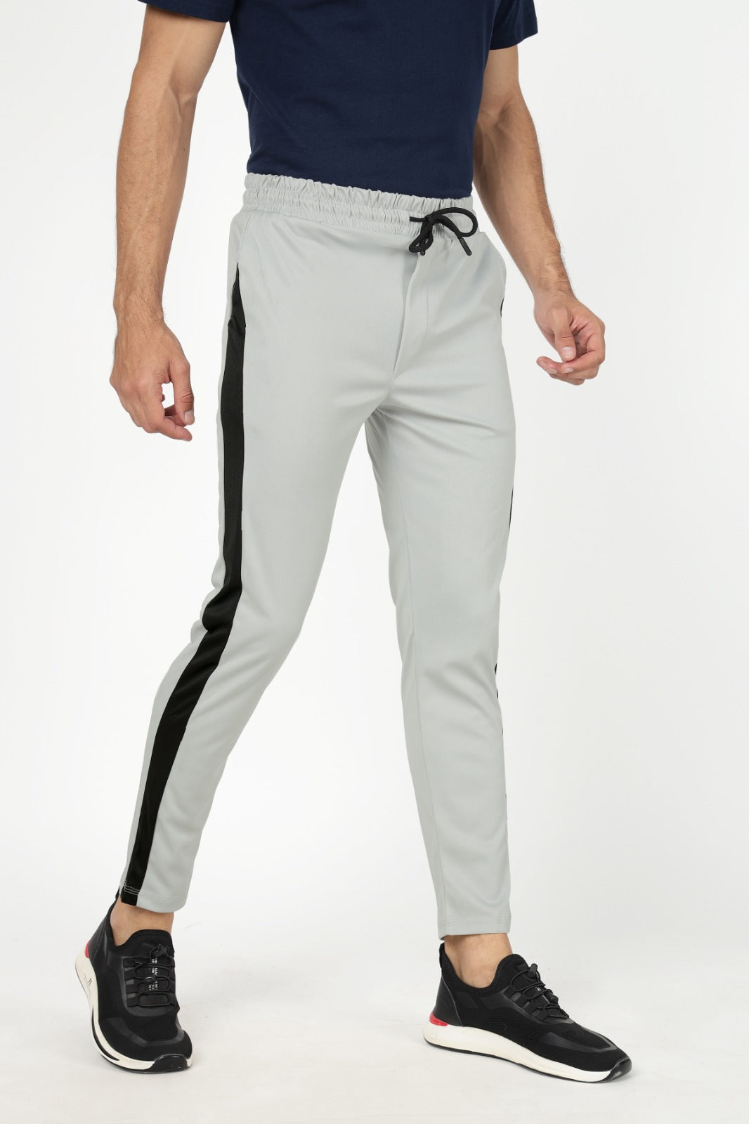 Skinny trousers with side stripe