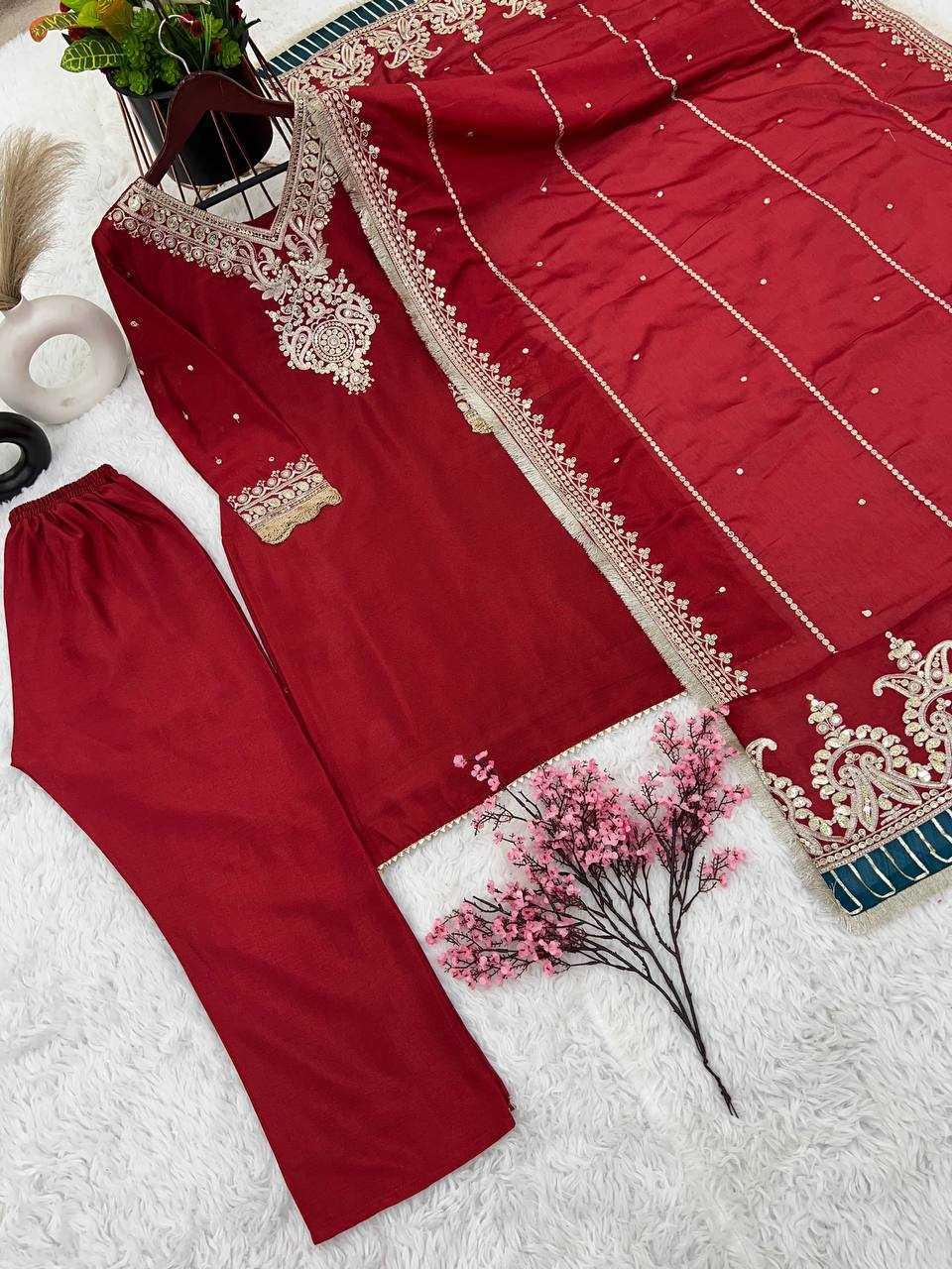 PAKISTANI EMBROIDERY LADIES SILK SUITS