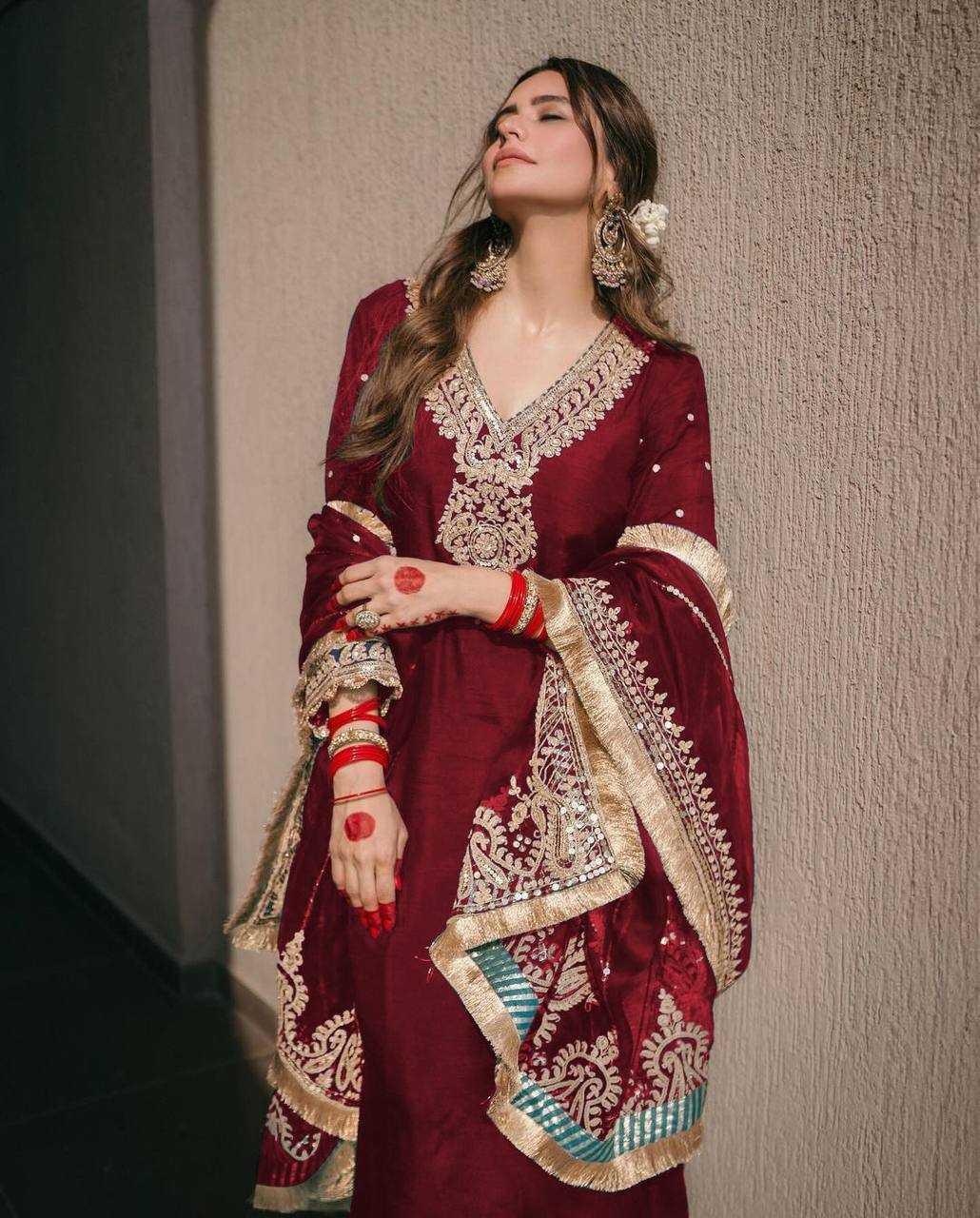 PAKISTANI EMBROIDERY LADIES SILK SUITS