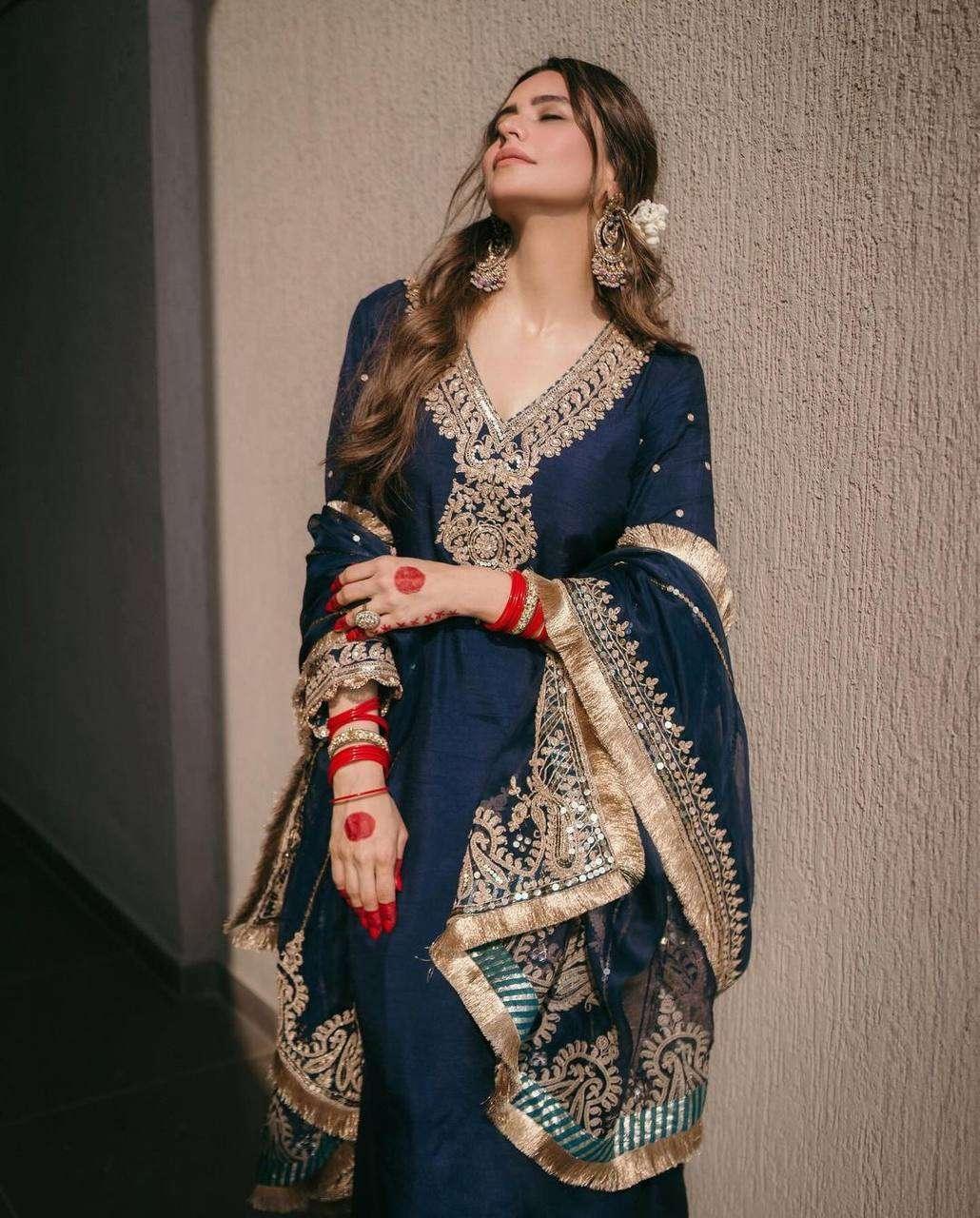 PAKISTANI EMBROIDERY LADIES SILK SUITS