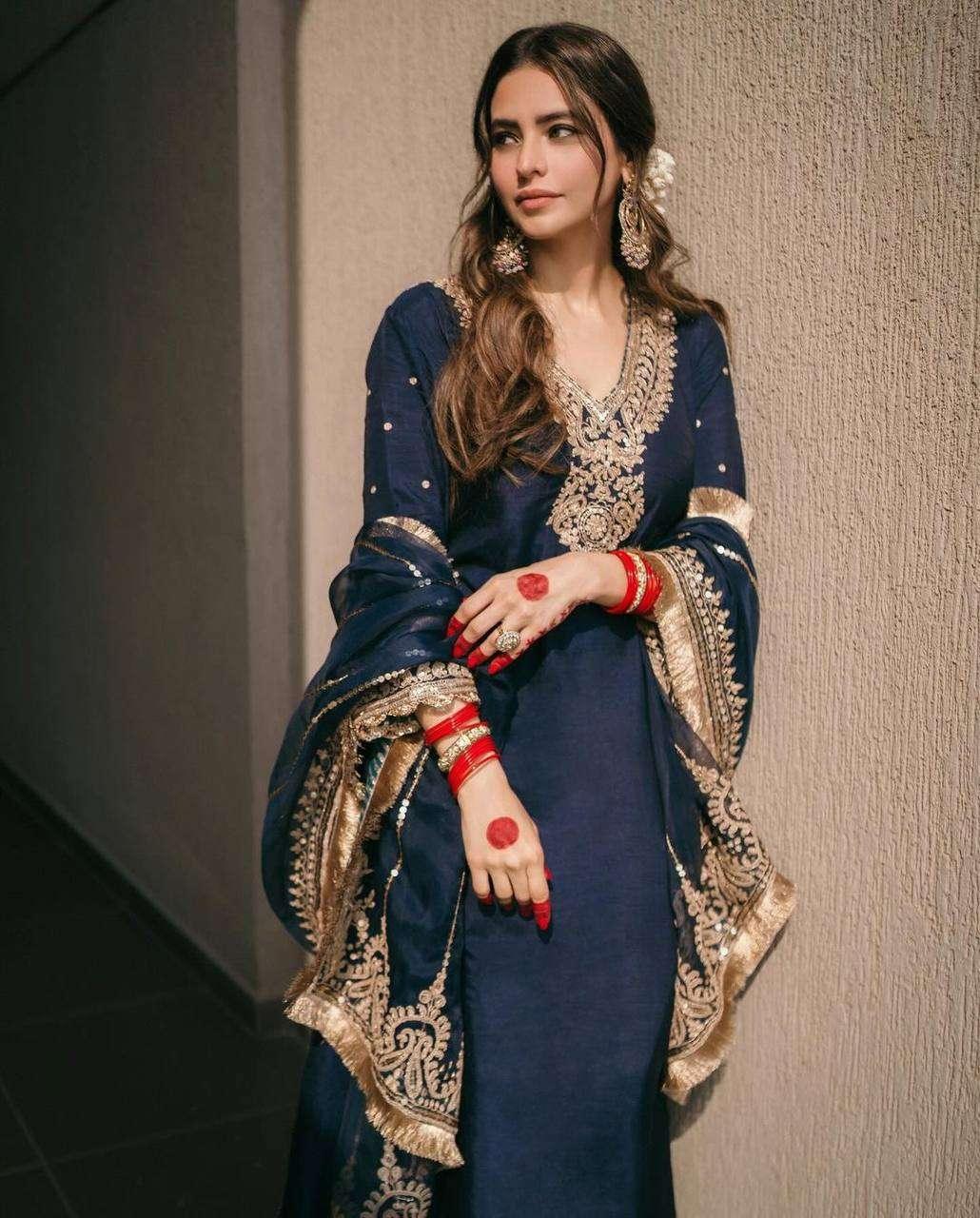 PAKISTANI EMBROIDERY LADIES SILK SUITS