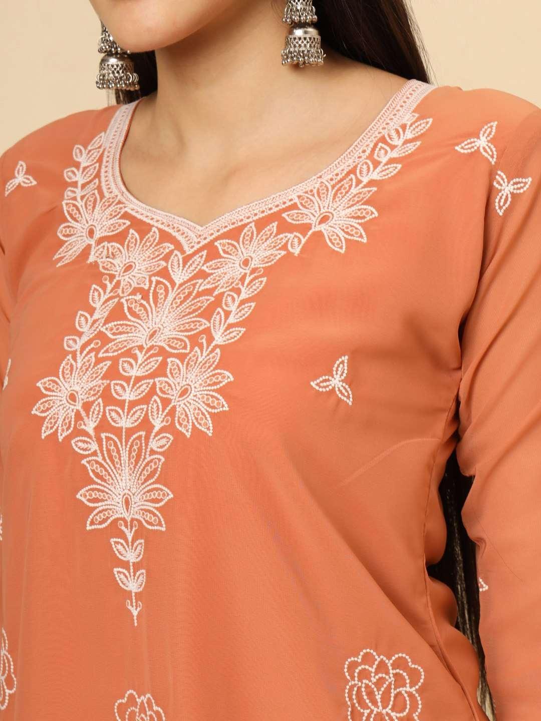 Casual Ethnic Kurtis – Stylish and Comfortable Ethnic Wear