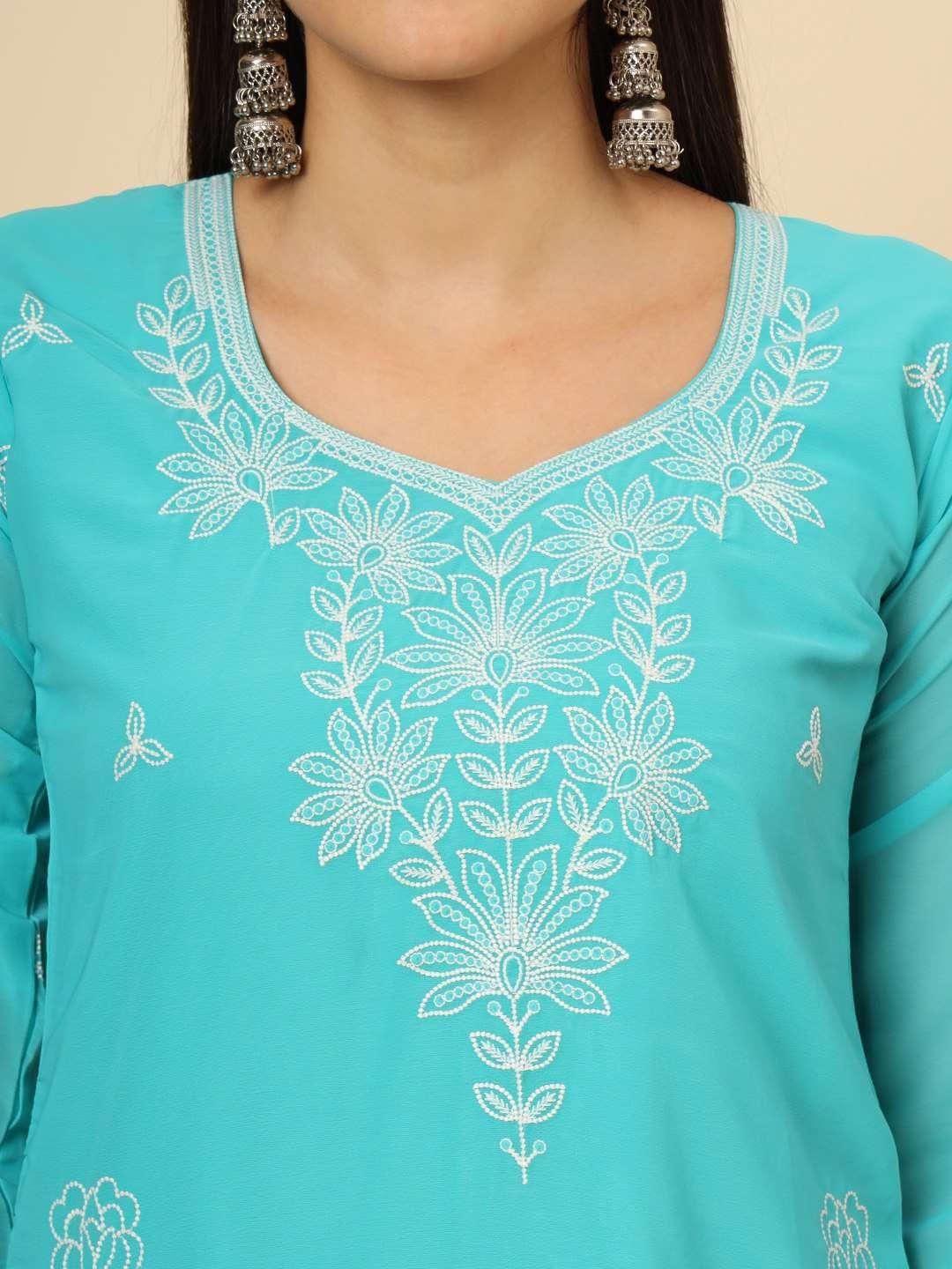 Casual Ethnic Kurtis – Stylish and Comfortable Ethnic Wear