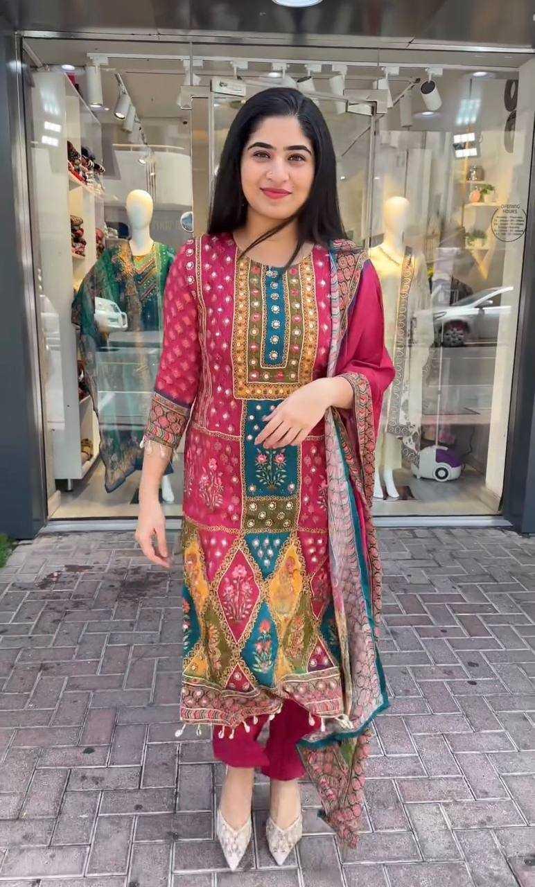 LADIES PRINTED EMBROIDERY LADIES SILK SUITS